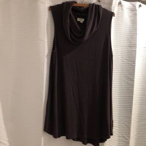 Brown heavier sleeveless tunic sweater